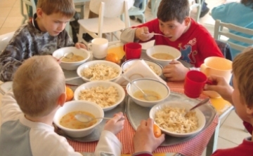 A szaktárca szerint nem lesz drasztikus drágulás a menzákon