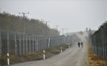Bakondi: egyre több ország vélekedik Magyarországhoz hasonlóan a határvédelemről