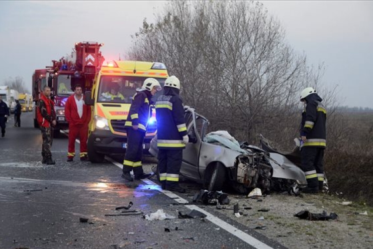 Halálos baleset a 4-es főúton Abonynál