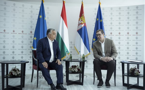 Orbán: Magyarország és Szerbia számíthat egymásra