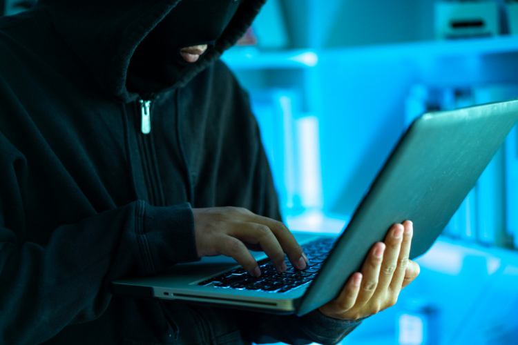 ESET: félelemkeltő programokkal veszik rá a csalók az internetes felhasználókat bizalmas adataik megosztására