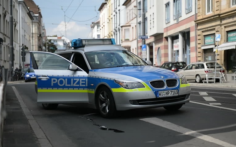 Újabb molesztálások és támadások Németországban