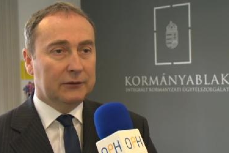 Jöhetnek a „mozgó kormányablakok”