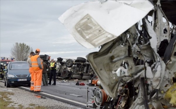 Halálos baleset a 4-es főúton Szolnoknál