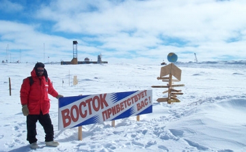 Egy évmilliók óta jégpáncél alatt rejtőző tó vizéből vettek mintát orosz kutatók