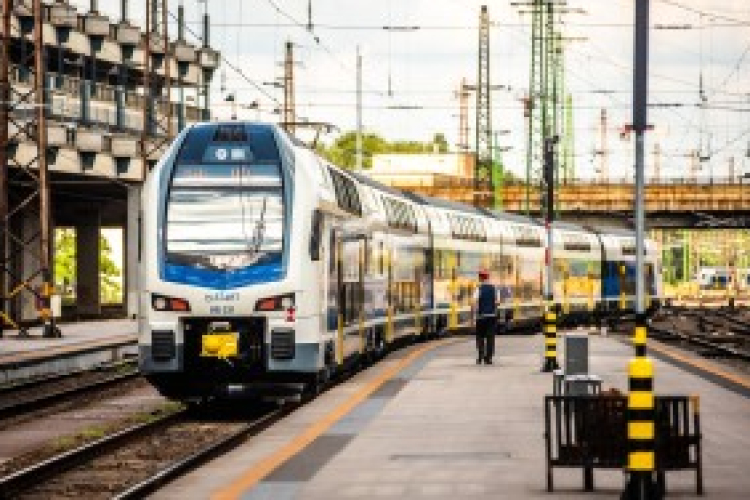 MÁV: nem kell visszautalni a tévesen kifizetett késési biztosítást