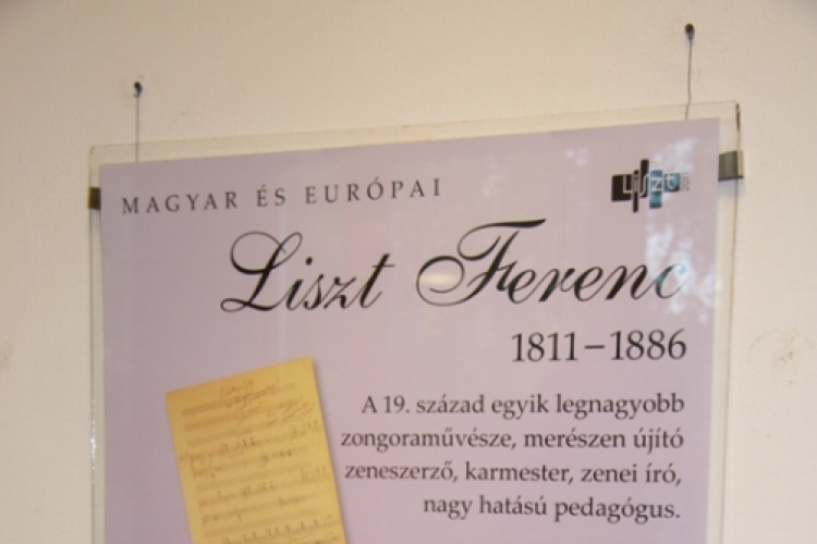 Liszt Ferenc emlékkiállítás a Kölcsey Galériában