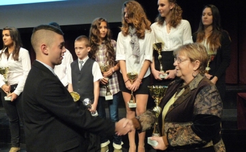 A 2012-2013. tanévi Diáksport Díjátadó  Ünnepség a Vértes Agorájában