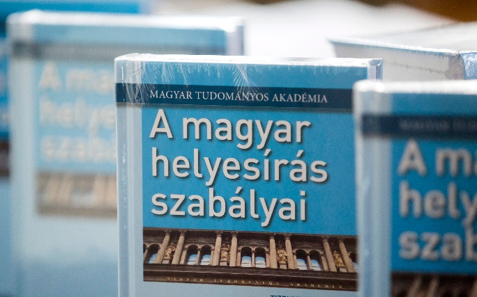 Megengedőbb, de gazdagabb is az új helyesírási szabályzat