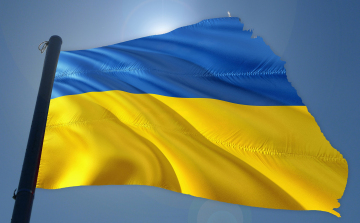 A brit kormányfő Kijevbe érkezett, és újabb katonai támogatást jelentett be
