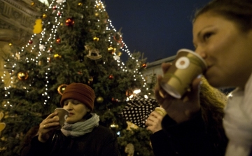 Évszázados adventi hagyományok és szimbólumok