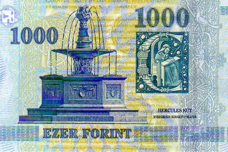 Árnyalatnyit gyengült a forint csütörtök reggelre