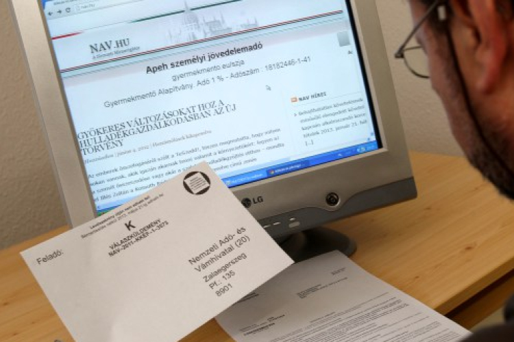 Adóbevallás söralátéten