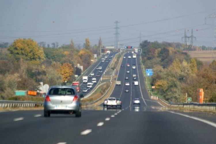 Vasárnap nem tudunk matricákat venni a fizetős utakra