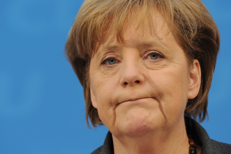 Németországnak követnie kell Ausztria példáját, de Merkel hajthatatlan