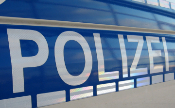 Lelőttek két rendőrt egy közúti ellenőrzésen Németországban