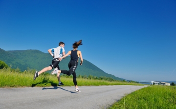 Naponta lefutott egy maratoni távot tavaly egy új-zélandi pár
