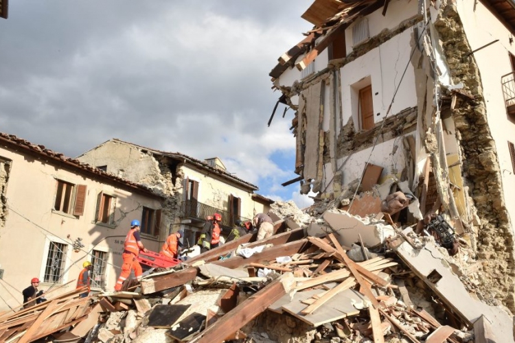 Olaszországi földrengés - Jelentősen megemelkedett az áldozatok száma