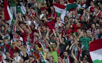 Feröeri-magyar - Szlovén bíró vezeti a mérkőzést