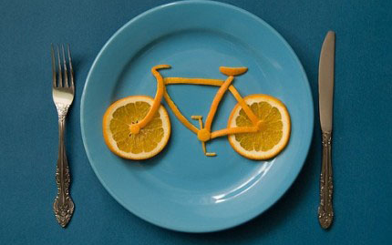 Bringásreggeli a városban