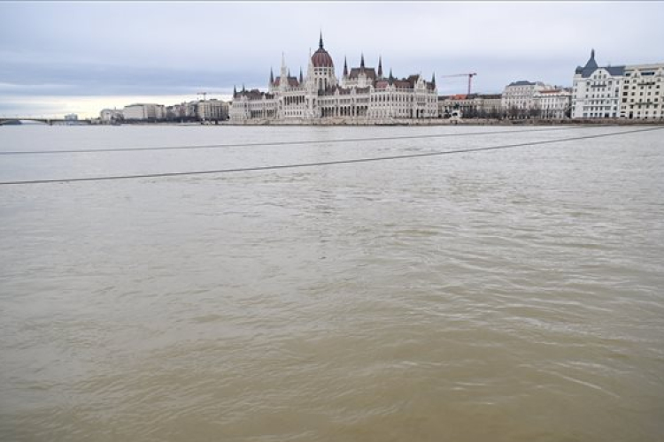 A Duna felső szakaszán elkezdődött az árhullám tetőzése