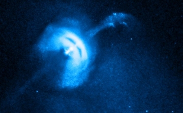 „Köpködő” csillagot kapott lencsevégre az amerikai Chandra űrteleszkóp