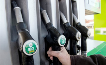 Nagy Márton az üzemanyag kereskedők képviselőivel egyeztetett az üzemanyagárakról