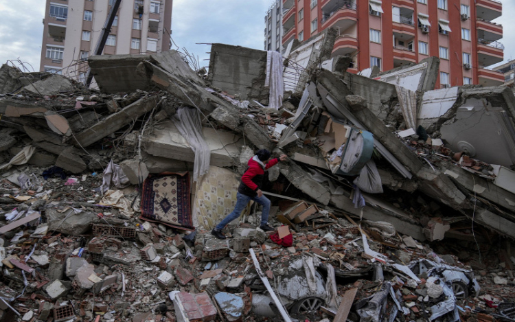 Törökországi földrengés - Átlépte a 40 ezret a halálos áldozatok száma