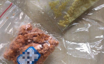 Postán rendelt drogot Kínából