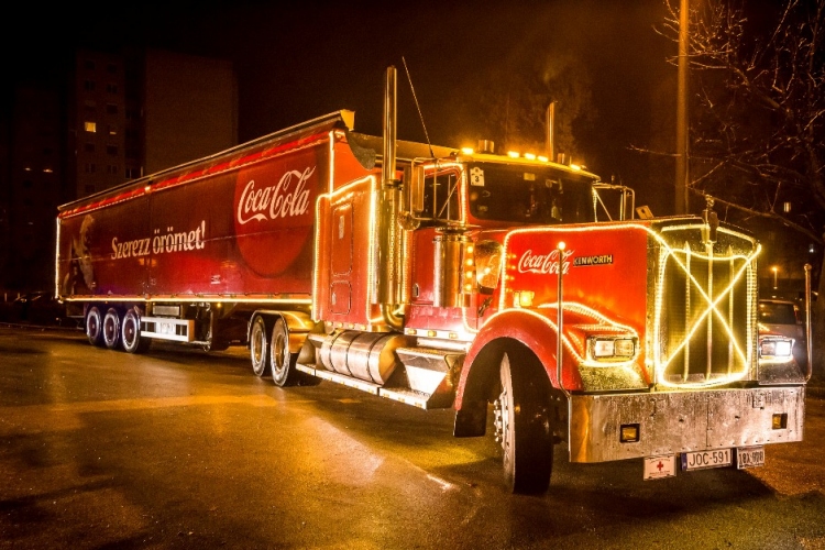 Komáromban a legendás Coca-Cola Karácsonyi Karaván