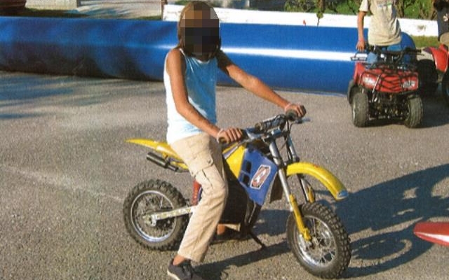 A búcsúból lopta el a gyerek motorkerékpárt